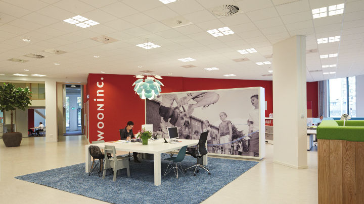 Wooninc., door Philips verlicht met energiezuinige kantoorverlichting 