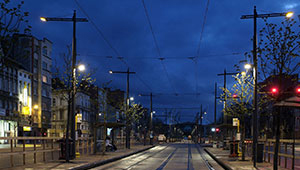 Station de tramway mise en lumière de manière efficace par Philips CosmoPolis