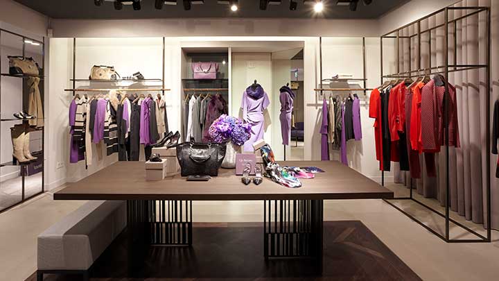 La solution PerfectScene de Philips Lighting pour l’espace de vente fournit une lumière idéale pour les boutiques de mode et autres enseignes