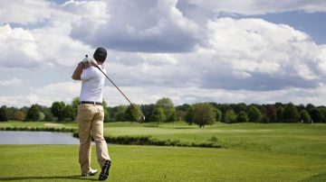 Projecteurs pour les terrains de golf – éclairage des terrains de sport